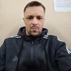 Юра, 41
