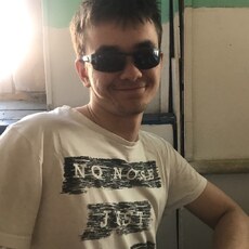 Павел, 21