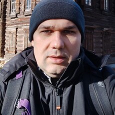 Ярослав, 36
