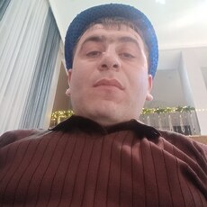 Остап, 33