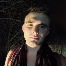 Толя, 26