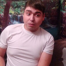Толя, 27