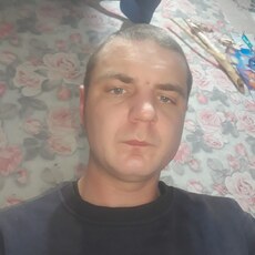 Мирослав, 28