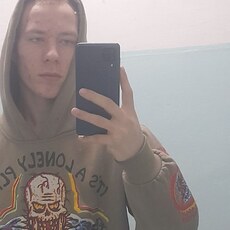 Анатолий, 20