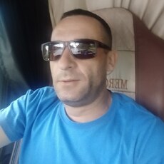 Максим, 37