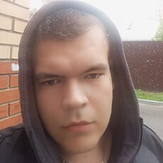 Максим, 24