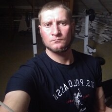 Артемий, 32