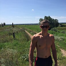 Олег, 32