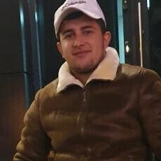 Владимир, 25