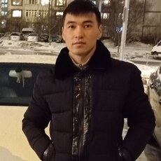 Александр, 24