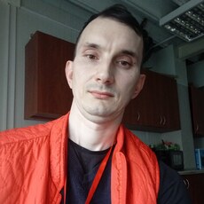 Веня, 35