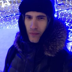 Денис, 24