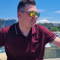 Харитон, 32