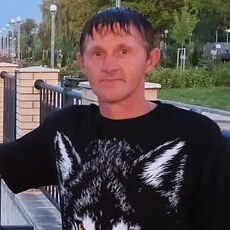 Максим, 42