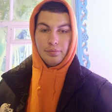 Вася, 27