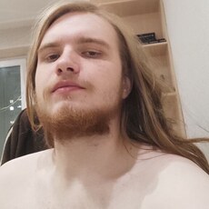 Денис, 22