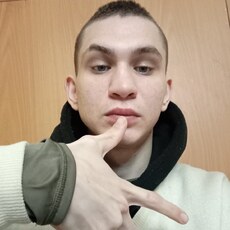 Лёша, 22