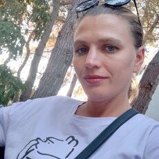 Вика, 33