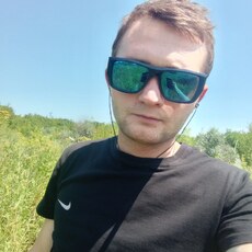 Юра, 26