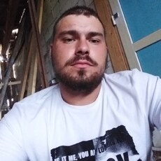 Саша, 23