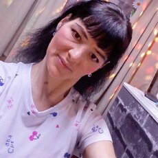 Фаина, 32