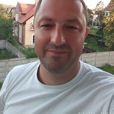 Лев, 44