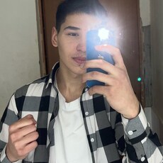 Константин, 23