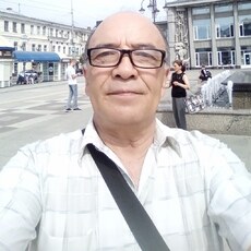 Максим, 61