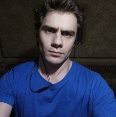 Максим, 25