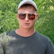 Артур, 28