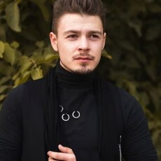 Арсений, 20