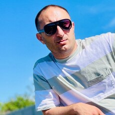 Вова, 36
