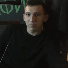 Виталя, 23