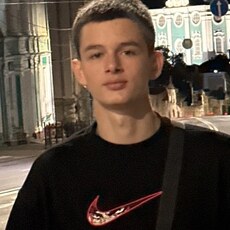 Эдуард, 19