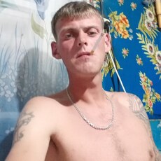 Роман, 34