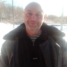 Михаил, 32