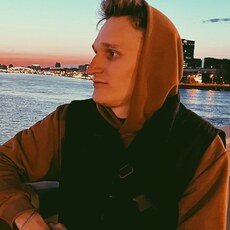 Валерий, 24