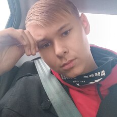 Денис, 20