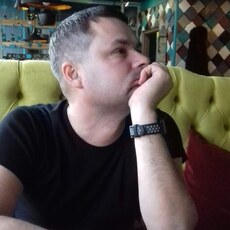 Слава, 42
