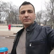 Ян, 41