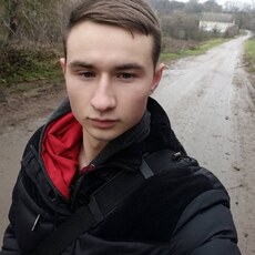 Гриша, 23
