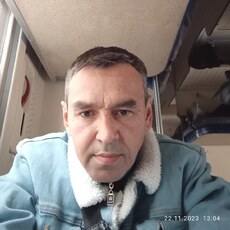 Валера, 48