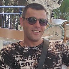 Альбик, 33