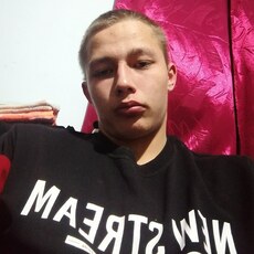 Валерий, 21