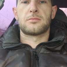 Леонид, 28