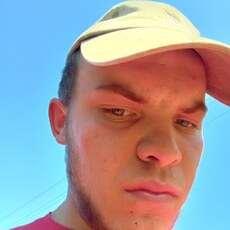 Тарас, 21