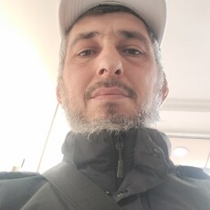 Юрий, 38