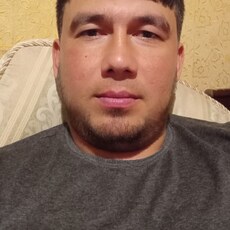 Леонид, 31