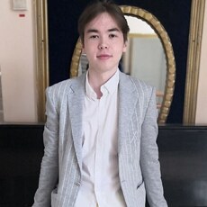Виталя, 22