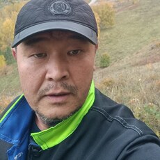 Валентин, 45